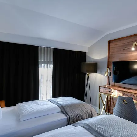 Boutique Donna Anna Hotel 4*